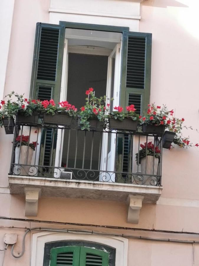 Appartement Cairoli 79 à Bari Extérieur photo